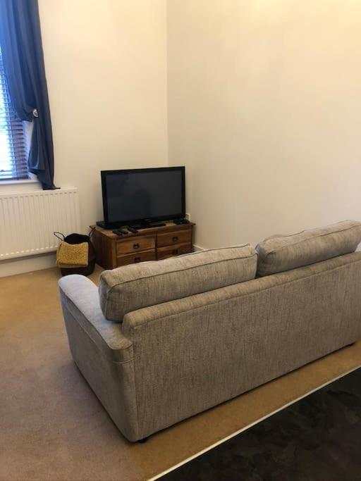 Fusilier Apartment Wrexham City Екстериор снимка